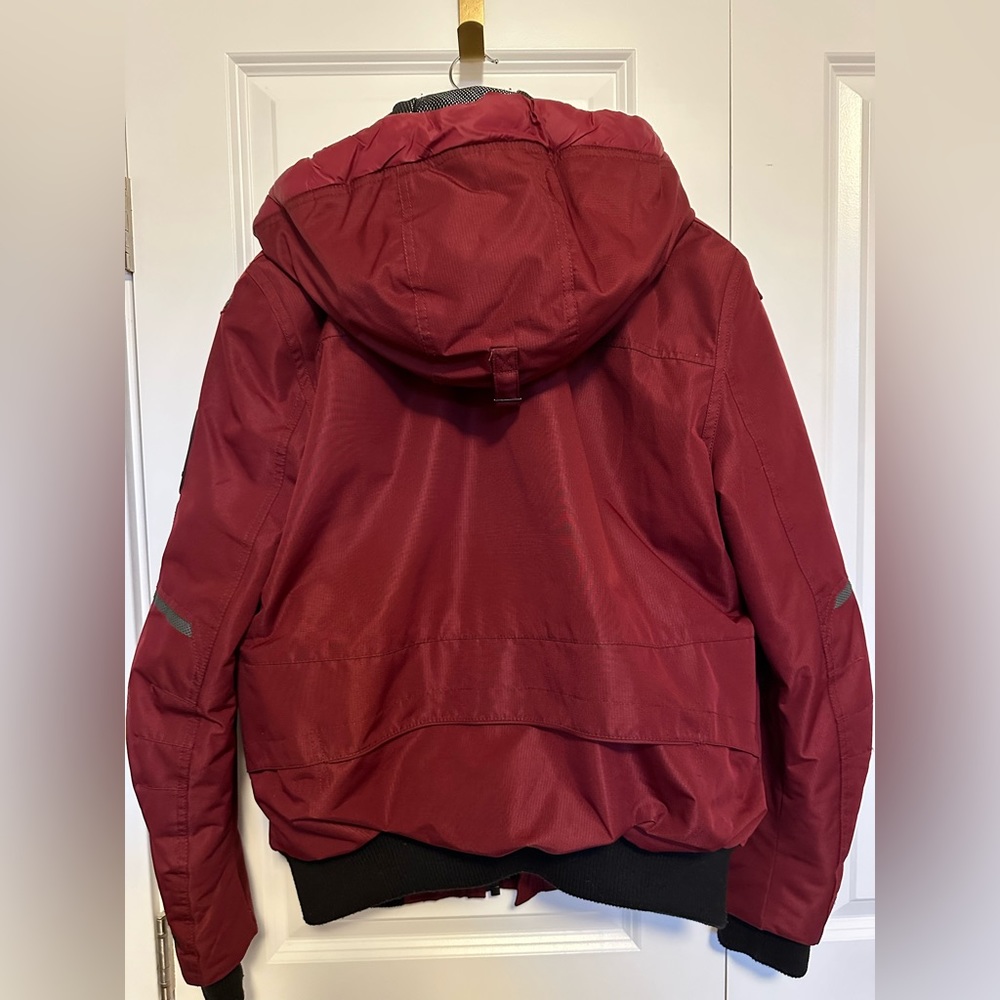 Point Zero Bomber Jacket in dark Red. Very warm jacket, perfect for winter